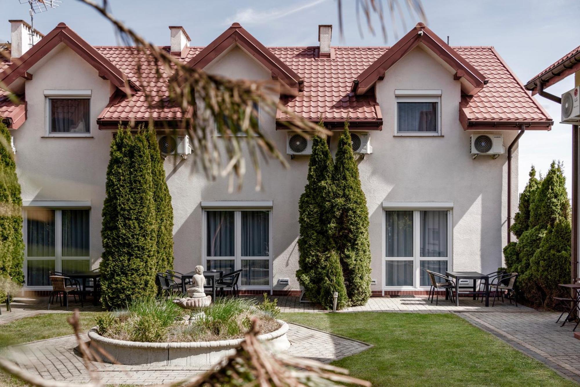 Villa Gravaldi Rowy  Exterior photo